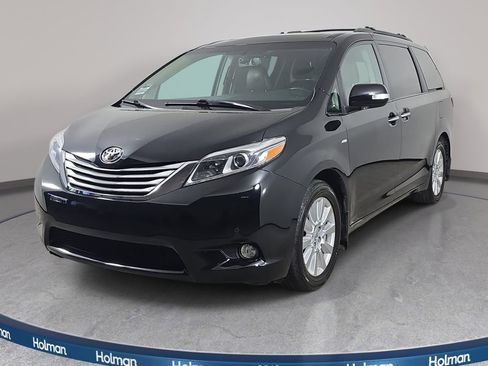 Used 2017 Toyota Sienna Limited Premium w/ Protection Package image 1