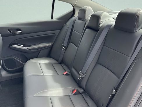 New 2025 Nissan Altima 2.5 SR w/ SR Premium Package FWD image 18