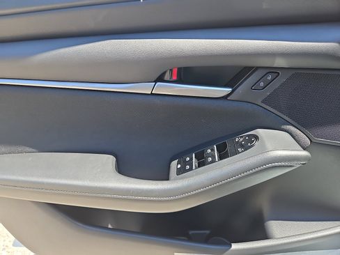 New 2026 MAZDA MAZDA3 s FWD image 10