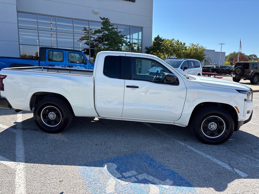 Used 2024 Nissan Frontier S RWD image 9