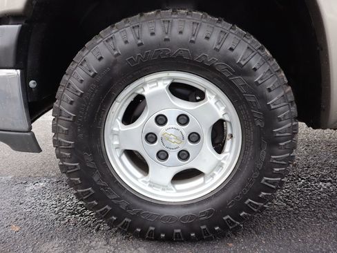 Used 2000 Chevrolet Silverado 1500 LS image 34