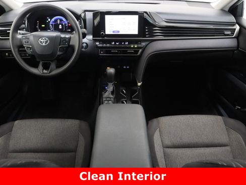 Used 2025 Toyota Camry LE FWD image 27