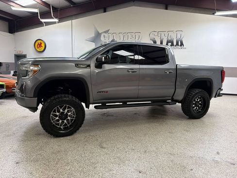 Used 2020 GMC Sierra 1500 AT4 w/ AT4 Premium Package AWD/4WD image 2