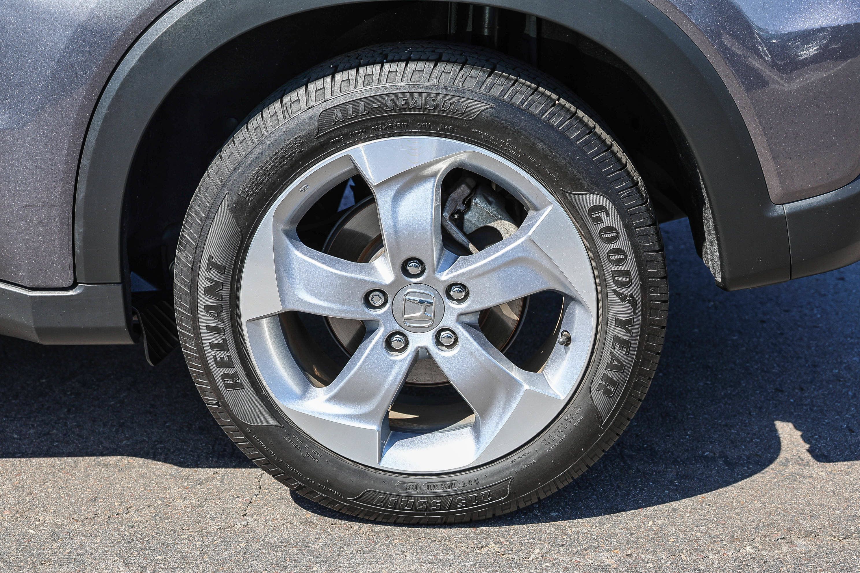 Certified 2020 Honda HR-V LX image 27