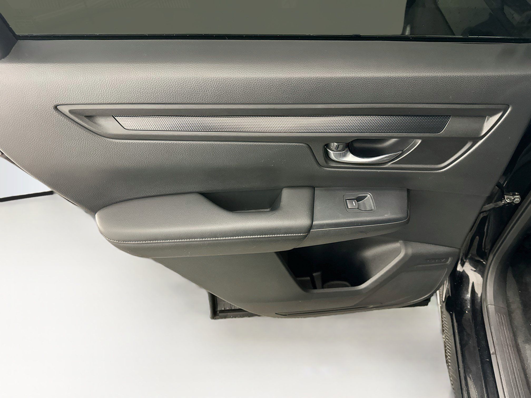 Used 2025 Honda CR-V LX image 26
