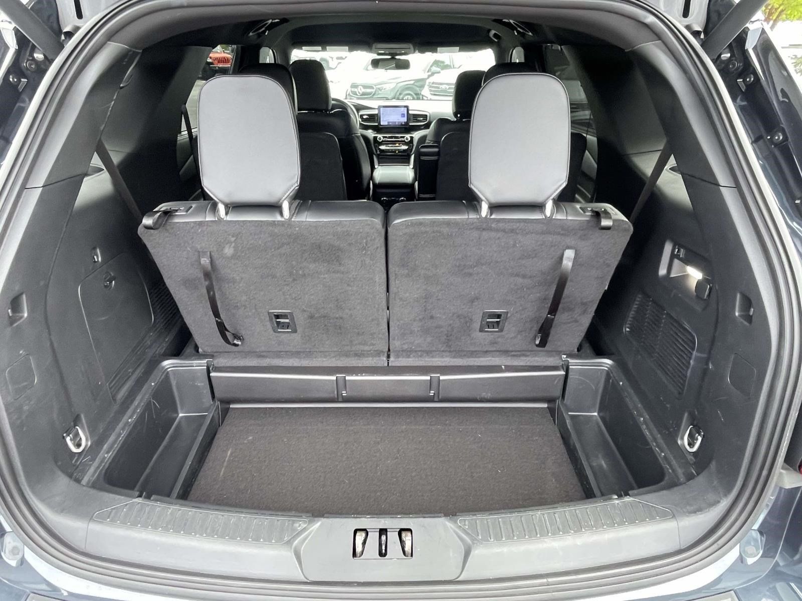 Used 2023 Ford Explorer ST w/ ST Street Pack AWD/4WD image 9