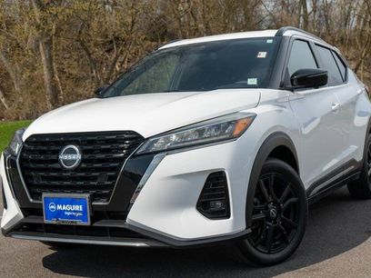 Used 2023 Nissan Kicks SR