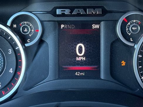 New 2026 RAM 3500 Big Horn AWD/4WD image 30