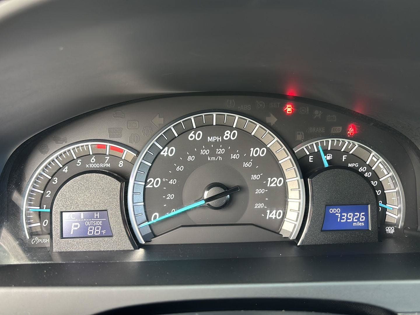 Used 2012 Toyota Camry SE FWD image 6