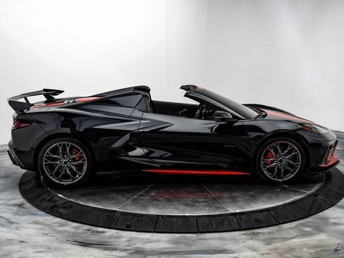 Used 2023 Chevrolet Corvette Stingray Premium Conv w/ Z51 Performance Package image 22