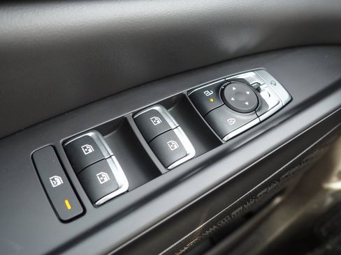 New 2026 Kia Carnival SX image 30