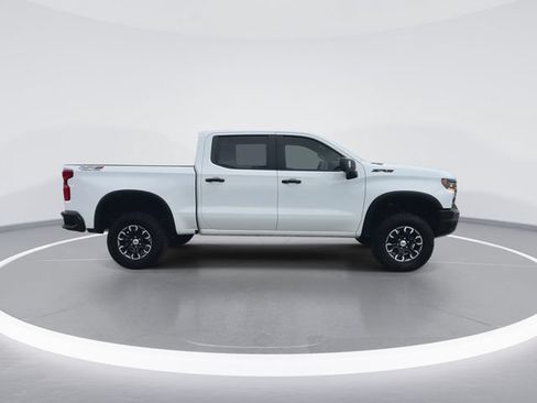 Used 2024 Chevrolet Silverado 1500 ZR2 AWD/4WD image 9
