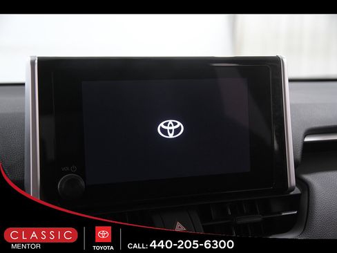 Certified 2023 Toyota RAV4 LE AWD/4WD image 9