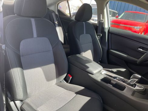 Used 2025 Nissan Sentra SV image 34