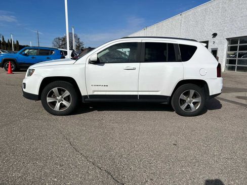 Certified 2017 Jeep Compass High Altitude image 28