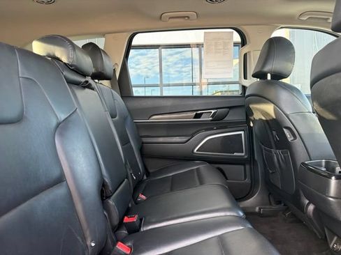 Used 2020 Kia Telluride EX AWD/4WD image 13