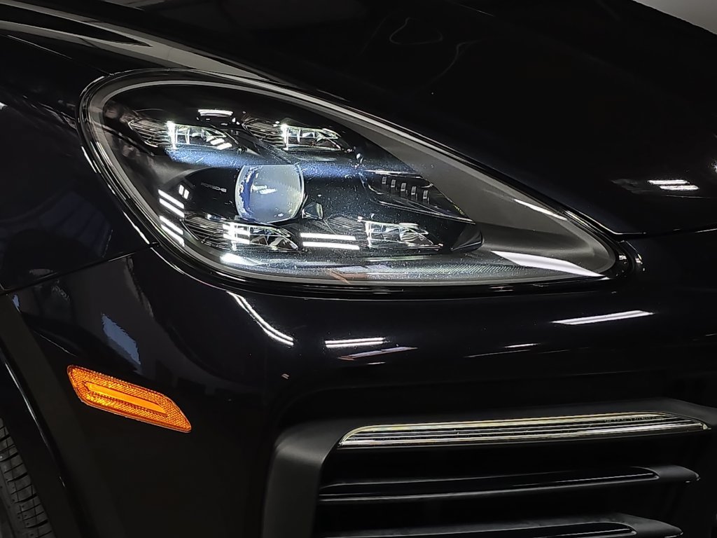 Used 2021 Porsche Cayenne Coupe AWD/4WD image 12