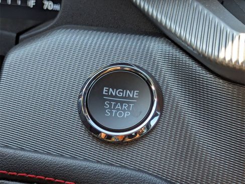 Used 2025 Ford Explorer ST-Line w/ ST-Line Street Pack image 22