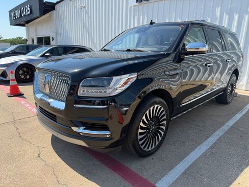 Used 2019 Lincoln Navigator L Black Label w/ Cargo Package AWD/4WD image 4