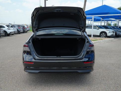 Used 2026 Honda Accord SE image 7