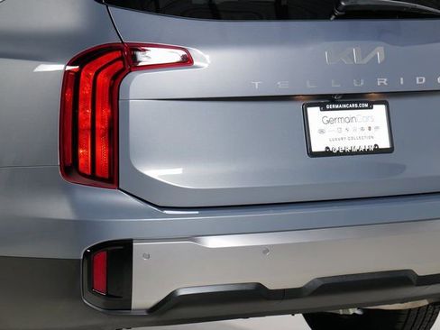 Used 2025 Kia Telluride LX image 29
