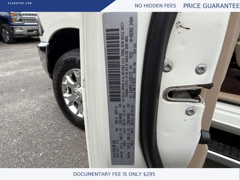 Used 2018 RAM 2500 Laramie AWD/4WD image 24