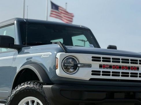 New 2025 Ford Bronco 4-Door AWD/4WD image 2
