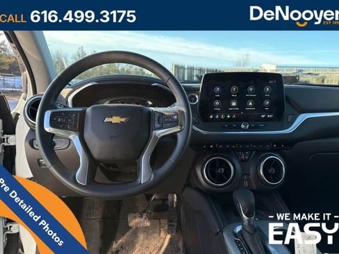 Used 2024 Chevrolet Blazer LT w/ Convenience Package FWD image 7