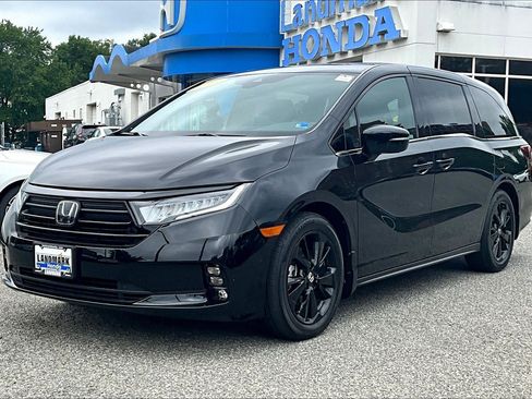 Used 2023 Honda Odyssey Sport image 1