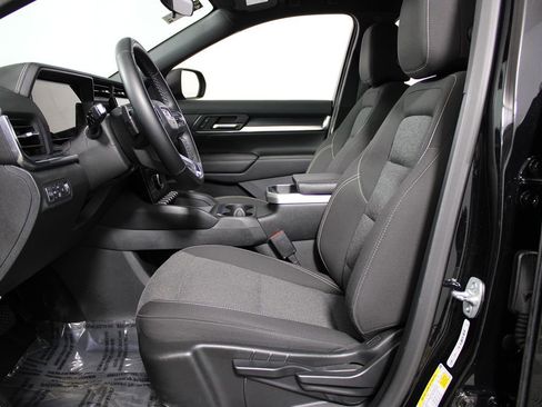 Used 2025 GMC Terrain Elevation image 8