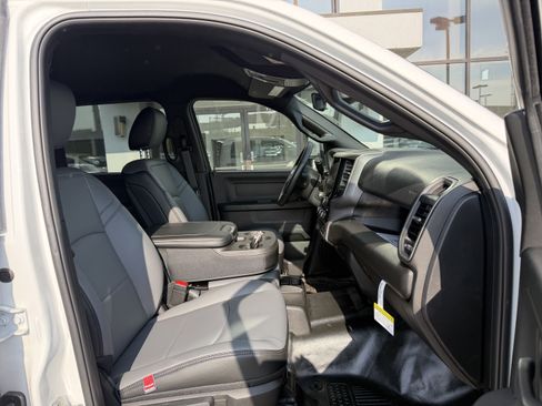 New 2026 RAM 3500 Tradesman AWD/4WD image 20