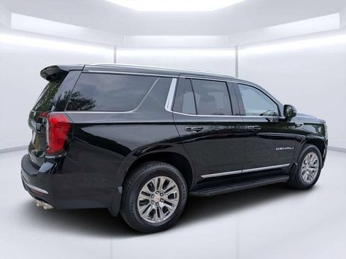 Used 2023 GMC Yukon Denali AWD/4WD image 3