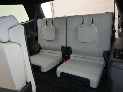 New 2026 Toyota 4Runner SR5 AWD/4WD image 12