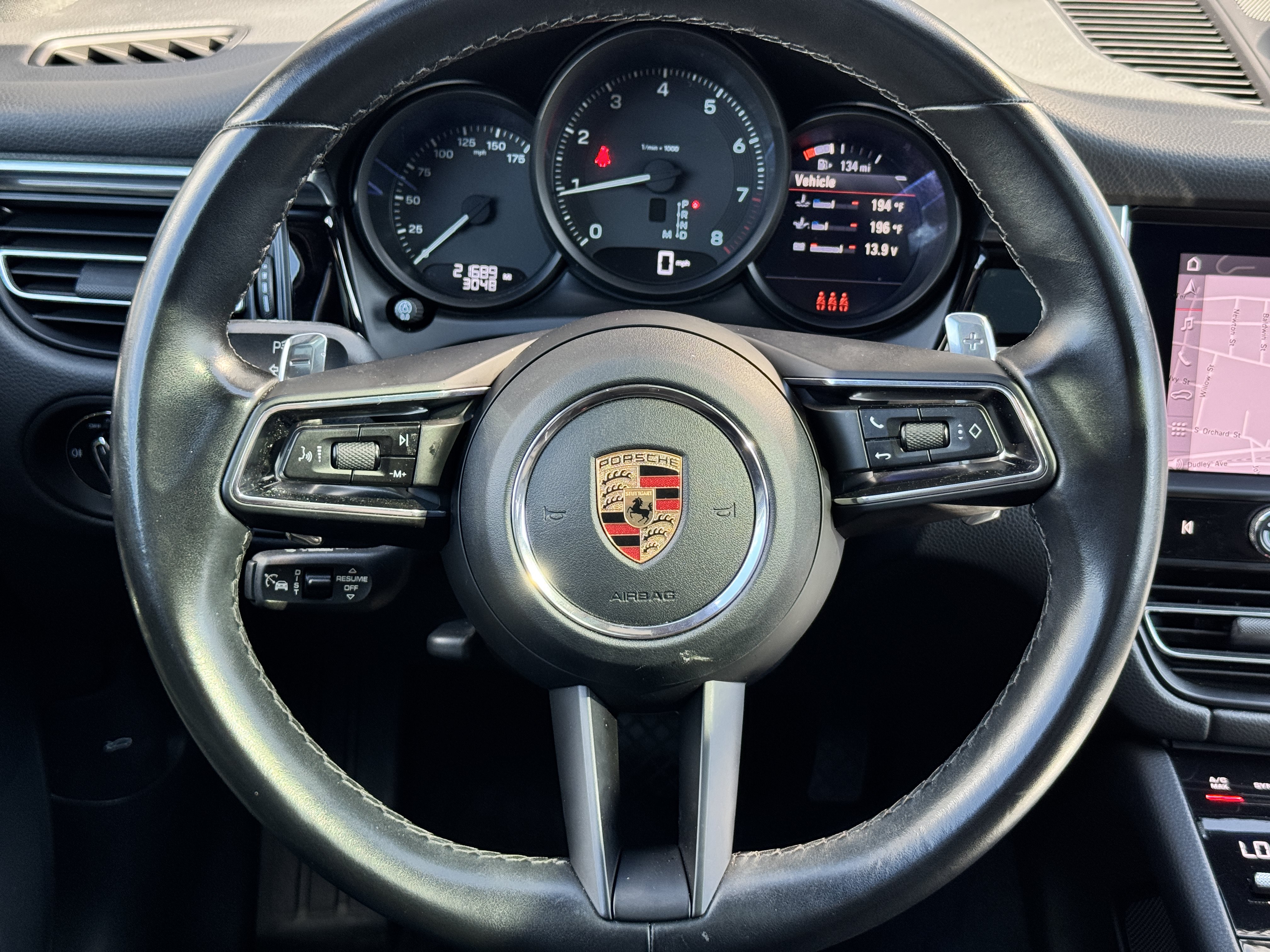 Certified 2023 Porsche Macan AWD/4WD image 22