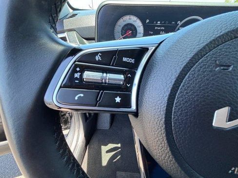 Used 2024 Kia Seltos EX FWD image 21