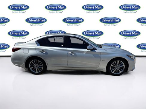 Used 2019 INFINITI Q50 Luxe w/ Essential Package (3.0T Luxe) image 8