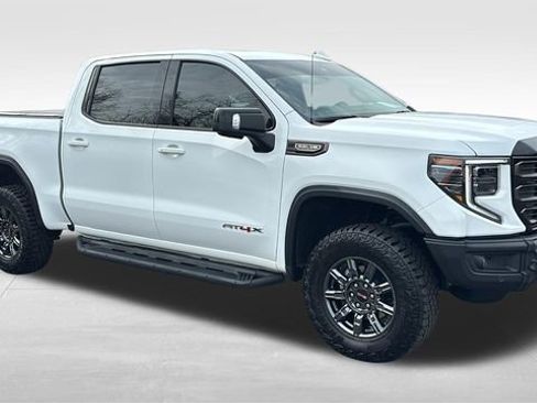 Used 2025 GMC Sierra 1500 AT4X AWD/4WD image 33