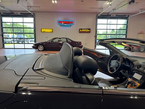 Used 2008 Mercedes-Benz SL 550 550 image 29