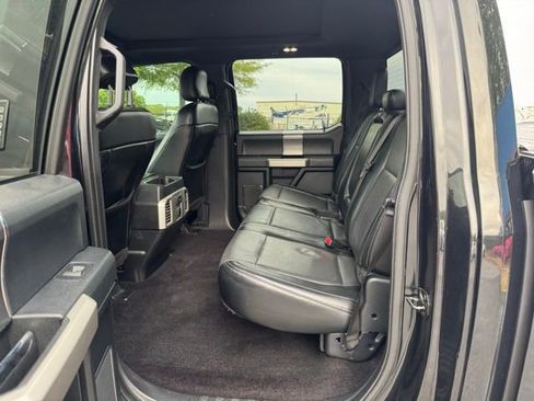 Used 2015 Ford F150 Lariat image 13