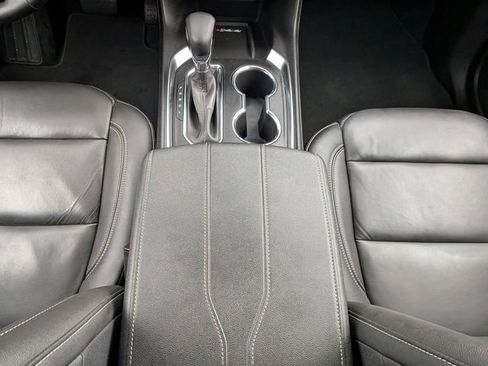 Certified 2023 Chevrolet Traverse LT image 30