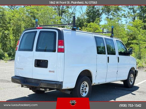 Used 2017 GMC Savana 2500 RWD image 7