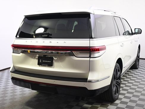 Certified 2022 Lincoln Navigator Reserve image 6