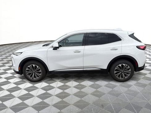 Used 2024 Buick Envision Preferred AWD/4WD image 2