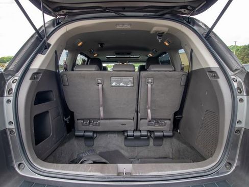Used 2016 Honda Odyssey Touring Elite image 14