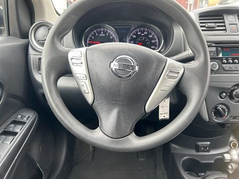 Used 2017 Nissan Versa SV image 28