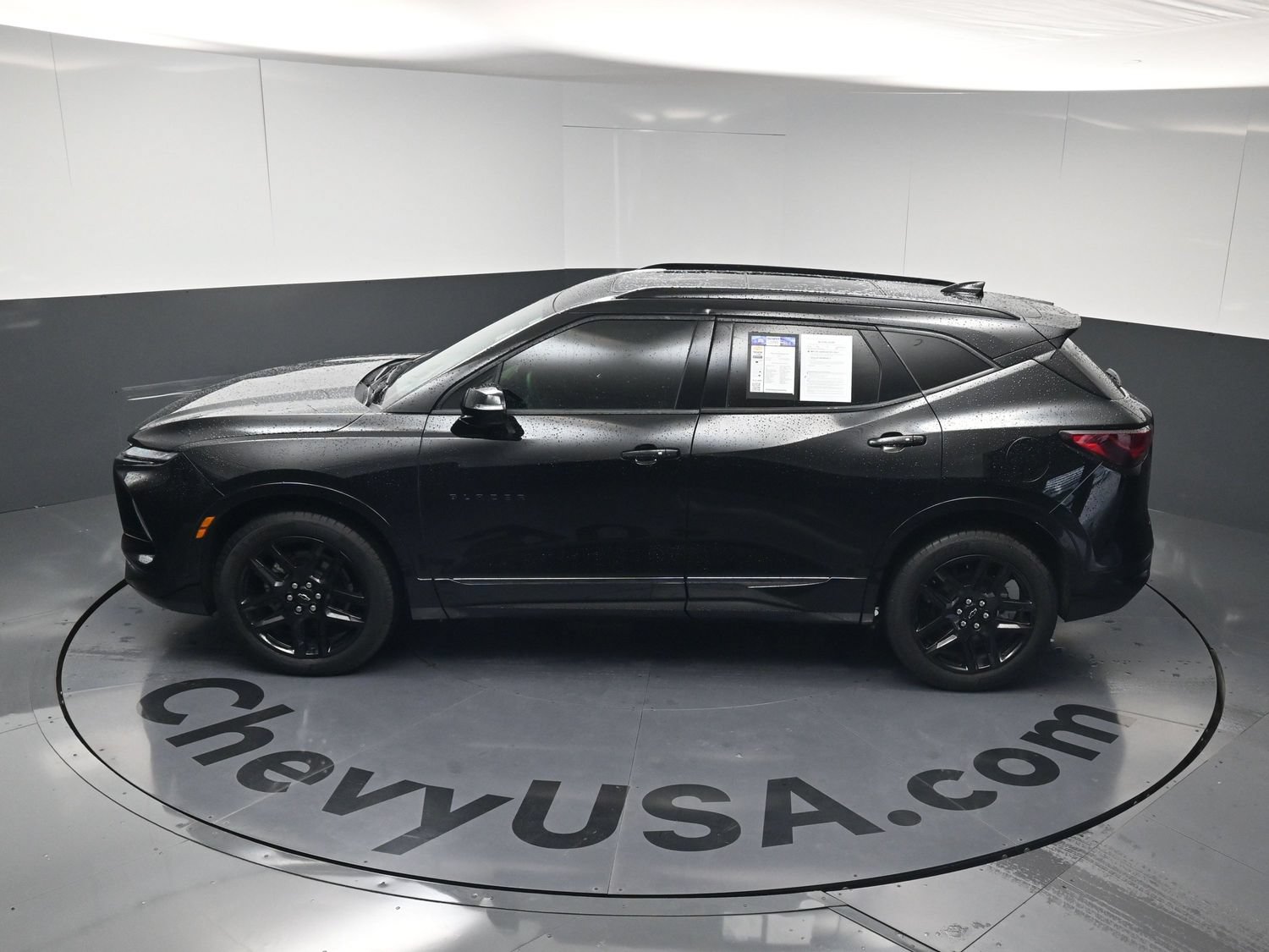 Used 2025 Chevrolet Blazer RS w/ Driver Confidence II Package FWD image 30