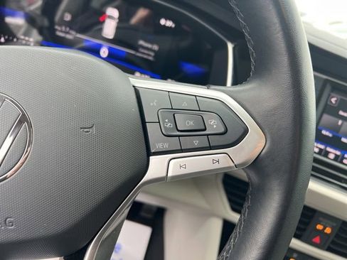 Used 2023 Volkswagen Jetta SE image 15