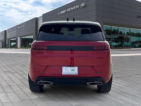 New 2026 Land Rover Range Rover Sport Dynamic SE AWD/4WD image 4