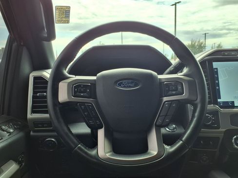 Certified 2022 Ford F450 Platinum w/ FX4 Off-Road Package AWD/4WD image 20