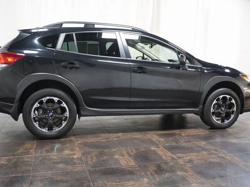 Used 2023 Subaru Crosstrek 2.0i Premium image 4